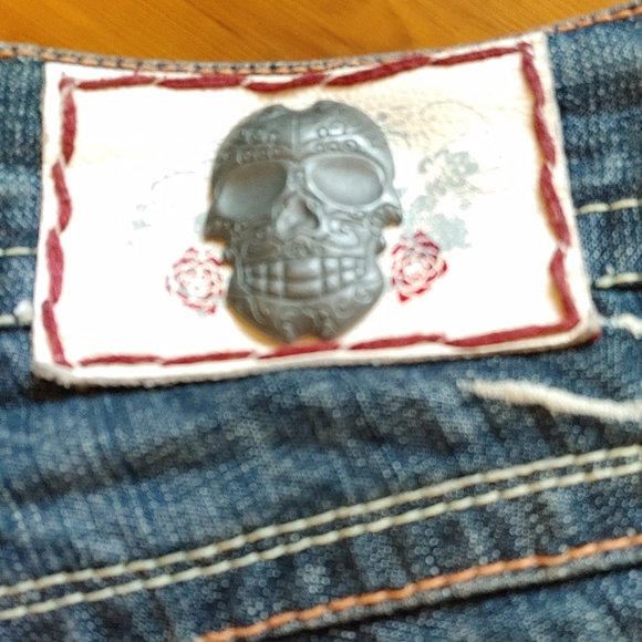 Laguna Beach Skull Jeans - Picture 12 of 13
